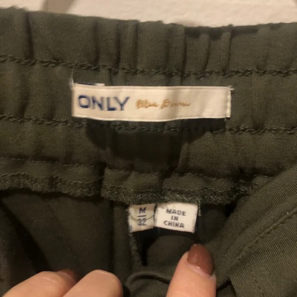 ONLY cargo army green soft pants - Picture 3 of 6